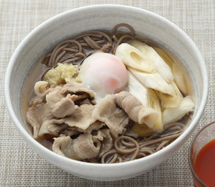 ★お昼ご飯にお蕎麦もいいかも★　美容整体　全身美矯正　ドームサウナ　ヘッドマッサージ　美容矯正専門店　ウェミアス