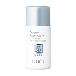 SPF50&ノンケミカル。低刺激で紫外線から積極的に肌を守る。