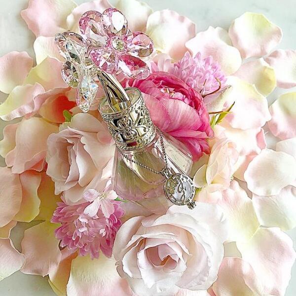 【Crystal Bloom Beloved Charm】